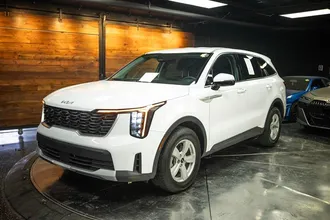 2025 KIA SORENTO photo 2