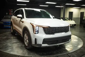 2025 KIA SORENTO photo 5