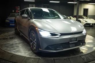2023 KIA EV6 photo 5