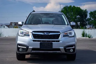 2018 SUBARU FORESTER photo 2
