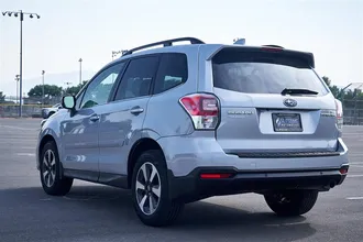 2018 SUBARU FORESTER photo 6