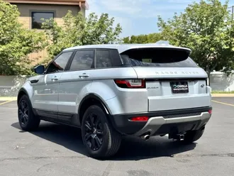 2017 Land Rover Range Rover Evoque photo 3