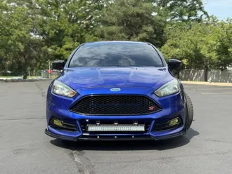 2015 Ford Focus ST photo 3