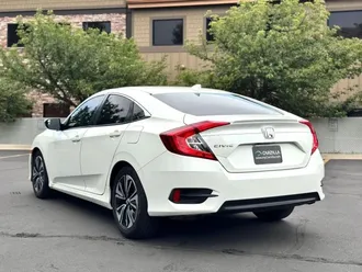 2017 Honda Civic photo 3