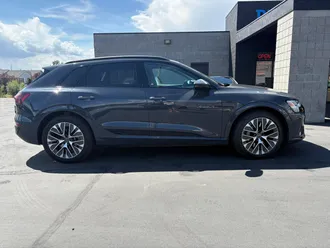 2024 Audi Q8 e-tron photo 4