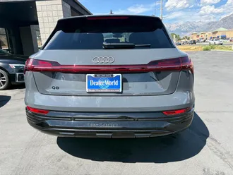 2024 Audi Q8 e-tron photo 6