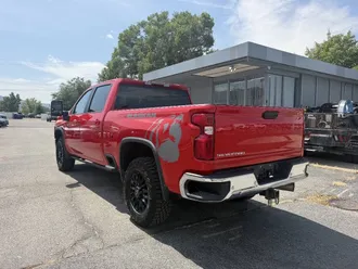 2021 Chevrolet Silverado 2500HD photo 3