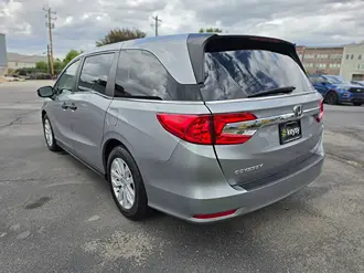 2019 Honda Odyssey photo 3