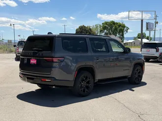 2023 Jeep Wagoneer photo 7