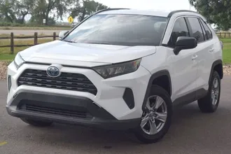 2022 Toyota RAV4 Hybrid photo 2