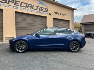 2018 Tesla Model 3 Long Range photo 3