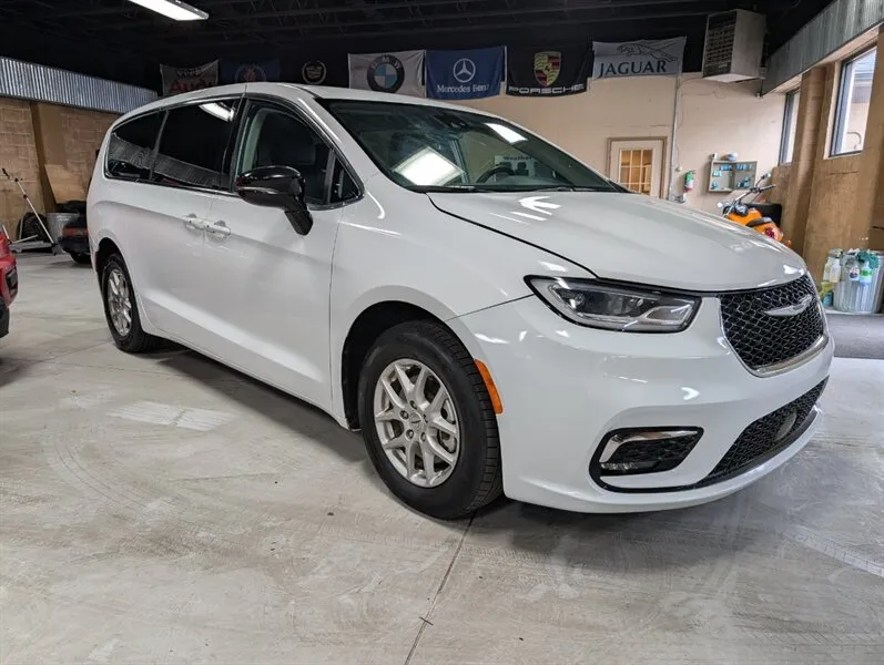 2024 Chrysler Pacifica Touring L Touring L