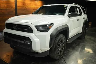 2025 TOYOTA 4RUNNER photo 2