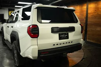 2025 TOYOTA 4RUNNER photo 6