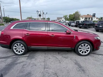 2018 Lincoln MKT photo 6