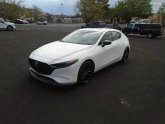 2021 Mazda Mazda3 Hatchback photo 3