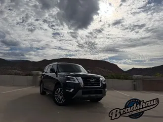 2023 Nissan Armada photo 2