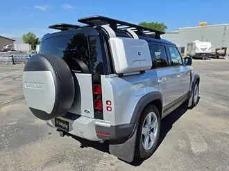 2020 Land Rover Defender photo 5