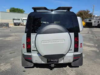2020 Land Rover Defender photo 4
