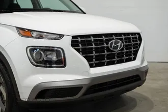 2024 Hyundai Venue photo 3