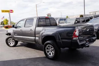 2011 TOYOTA TACOMA photo 7