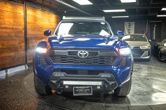 2024 TOYOTA TACOMA photo 4