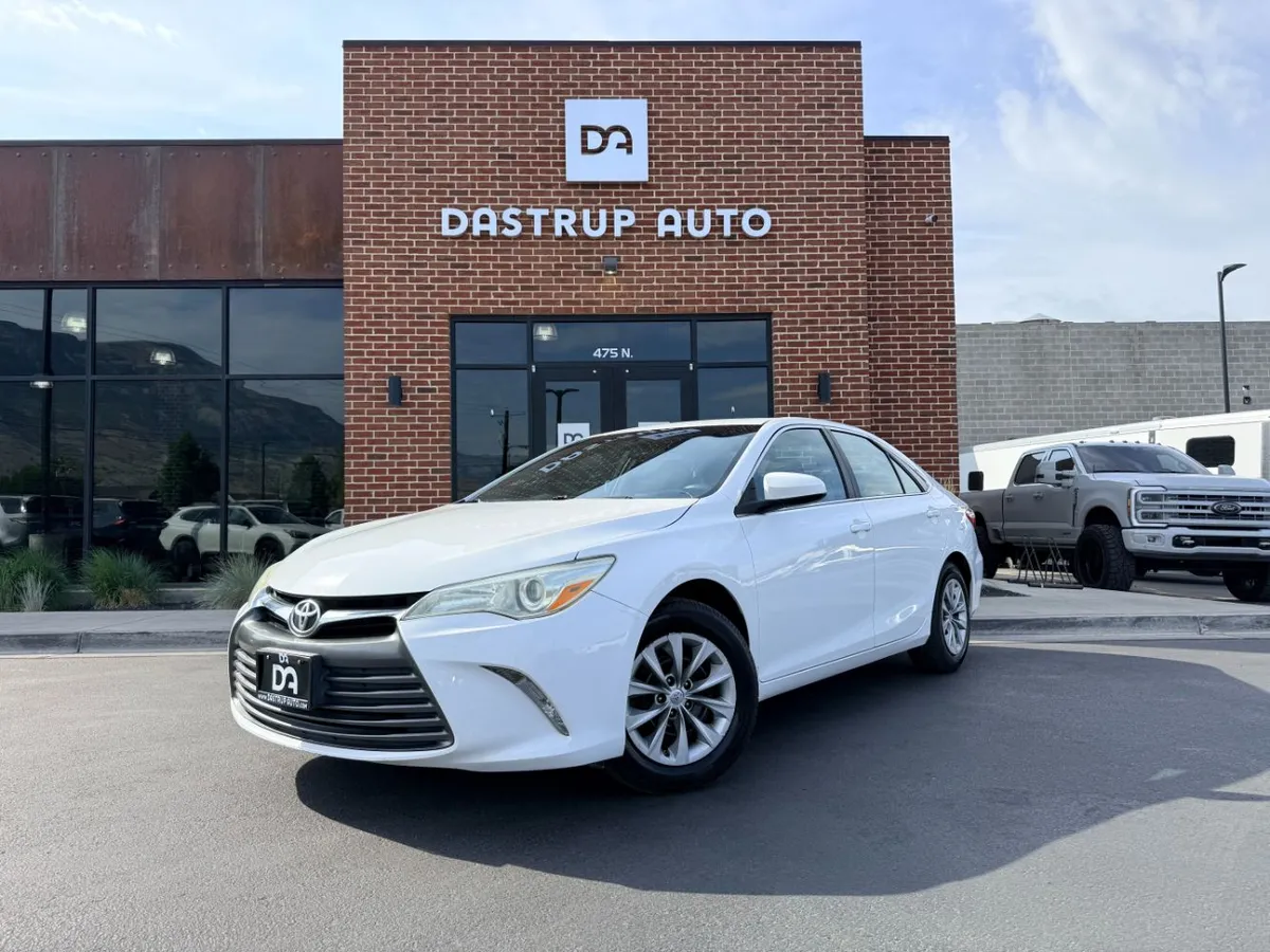 2017 Toyota Camry XLE | SE | LE | XSE