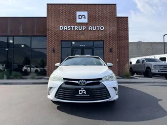 2017 Toyota Camry photo 2