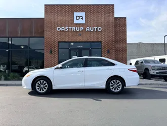 2017 Toyota Camry photo 4