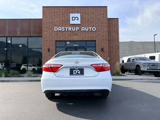 2017 Toyota Camry photo 6