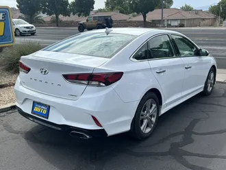 2018 Hyundai Sonata photo 3