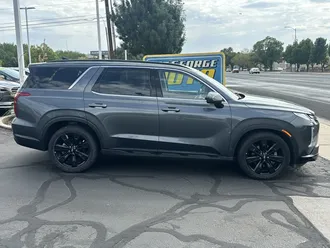 2023 Hyundai Palisade photo 2