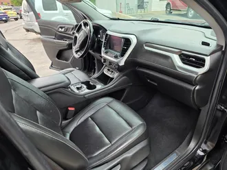 2020 GMC Acadia photo 6