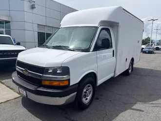2013 Chevrolet Express Commercial Cutaway photo 2