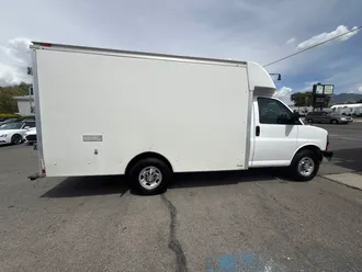 2013 Chevrolet Express Commercial Cutaway photo 5
