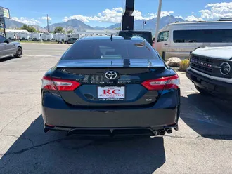 2019 Toyota Camry photo 4