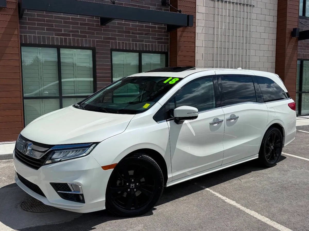 2018 Honda Odyssey Elite 4dr Mini Van