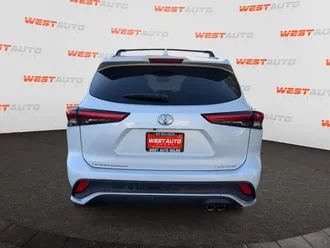 2022 Toyota Highlander photo 4