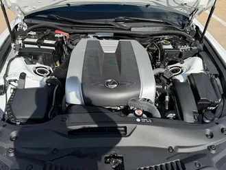 2023 Lexus IS photo 6
