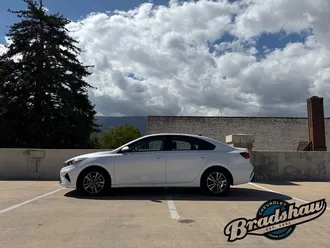 2023 Kia Forte photo 4