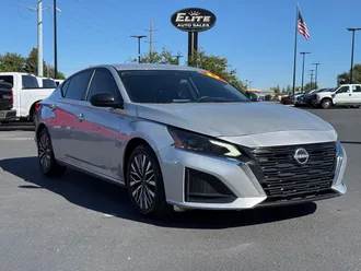 2024 Nissan Altima photo 3