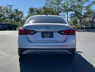 2024 Nissan Altima photo 7