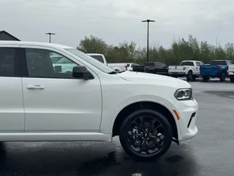 2025 Dodge Durango photo 4