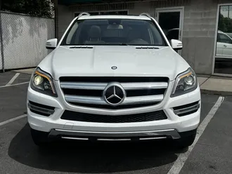 2015 Mercedes-Benz GL 450 4MATIC photo 2