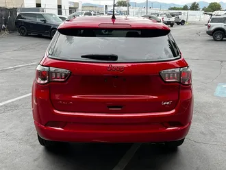 2022 Jeep Compass (Red) Edition photo 6
