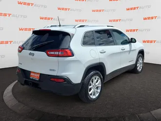 2016 Jeep Cherokee photo 5