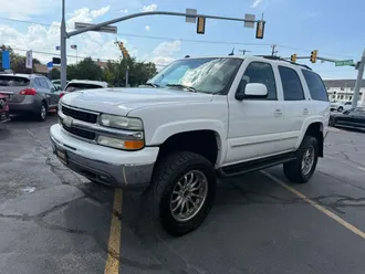 2004 Chevrolet Tahoe photo 3