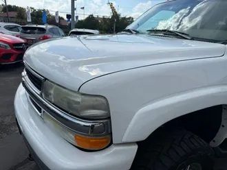 2004 Chevrolet Tahoe photo 4
