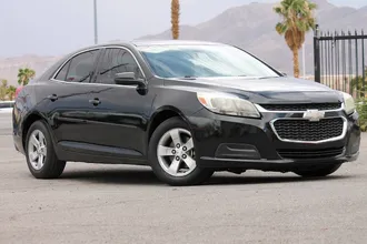 2014 Chevrolet Malibu photo 2