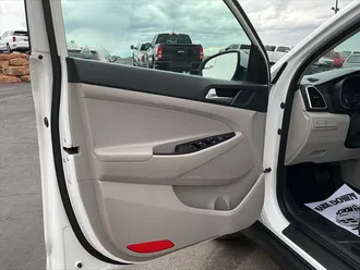 2019 Hyundai TUCSON SE photo 5